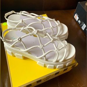 Circus NY Greyson Platform white Sandal 7.5.  NIB